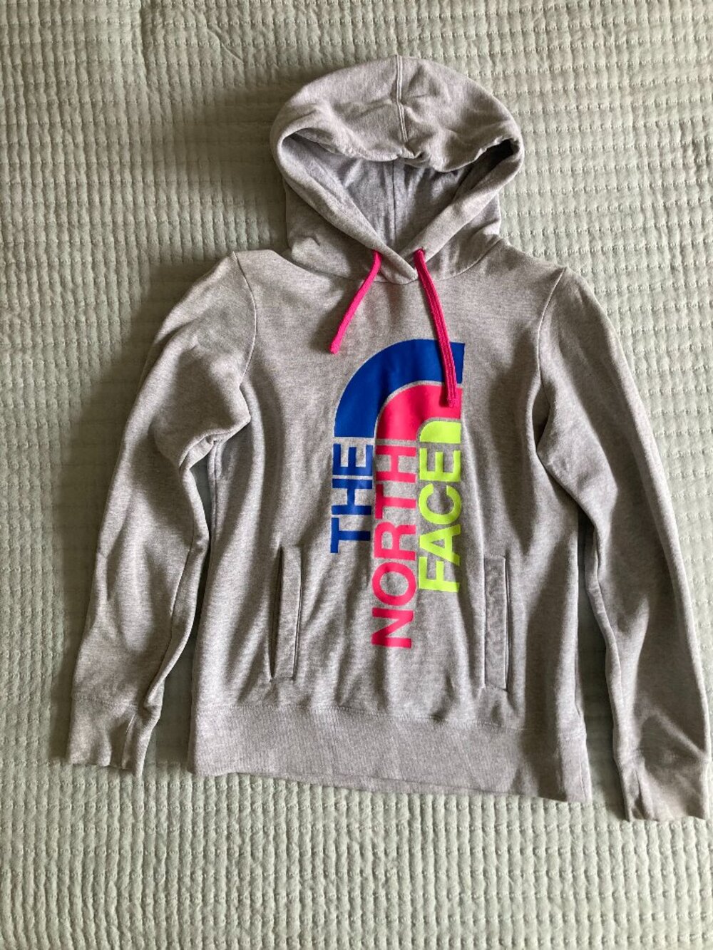 The North Face Women's TriVert Logo Gray Pullover Hoodie, S